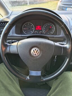 Volkswagen Touran - 9