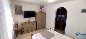 ☀ Rogoznica – samostatne stojaci dom s 3 apartmánmi ☀ - 9