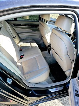 Bmw 750d xdrive - 9