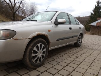 Nissan almera 1.5 72kw - 9