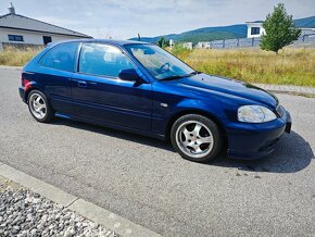 Honda Civic 1.6 Vti - 9