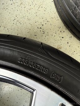 Predám kompletnú sadu 235/35R19 s diskami 8,5Jx19 5x112 ET45 - 9