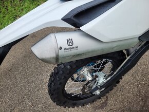 Husqvarna FE 250 2015 TOP STAV, doklady, vodičák A2 - 9