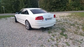 AUDI S8 5.2 V10 Quattro - 9