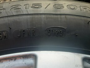 5x112r16 obuté zimné 215/60r16 - 9