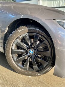 Sada diskov original BMW rad 3 F80+zimné pneu 225/50 R17 - 9