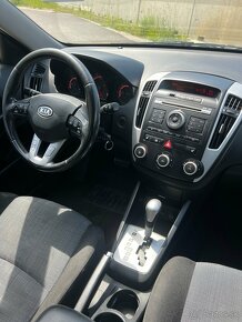 Kia Ceed SW 1.6 CRDi - 9