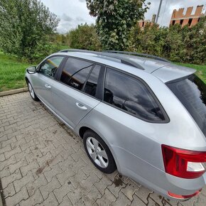 Škoda Octavia 3 Combi 2.0TDI 110kw - 9