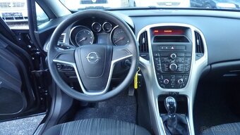 Opel Astra 2,0 CDTi - 9