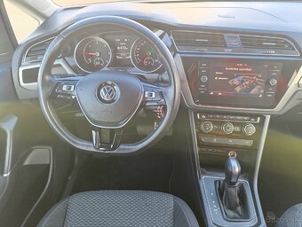 Volkswagen Touran 2.0 TDI DSG - 9