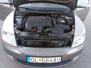 Octavia combi 2,0tdi 103kw r.v.2013 - 9