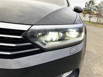 Volkswagen Passat 2.0 TDI Highline DSG - 9