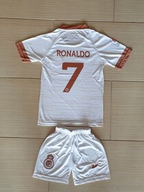 Dres Ronaldo Al Nassr - 9