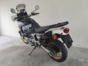 Honda XRV 750 Africa Twin - 9