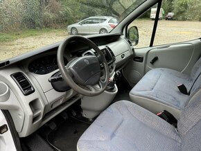 Renault Trafic - 9