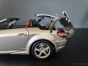 REZERVOVANE 1:18 Mercedes - Benz SLK 55 AMG - 9