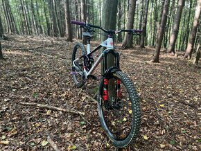 Mondraker Superfoxy Carbon R - 9