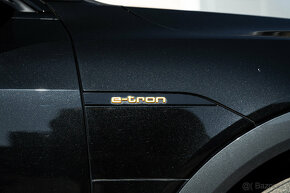 Audi E-tron 55 quattro Advanced - 9