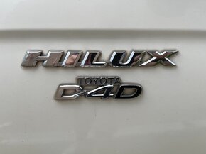 Toyotu Hilux 2004 - 9