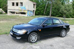 Ford Taurus, 196kw, 4X4 - 9