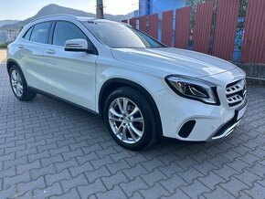 Mercedes-Benz GLA 200 D 4MATIC A/T - 9