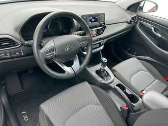 Hyundai i30 Com.1.6CRDi Comfort Tažné ČR DPH - 9