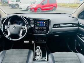 Mitsubishi Outlander 2.4 MIVEC PHEV Instyle 4WD - 9