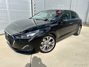 Hyundai i30 Fastback 1.4 T-GDi Style 103 kW 2018 - 9