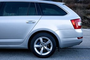 Škoda Octavia Combi 2.0 TDI Edition 4x4 - 9