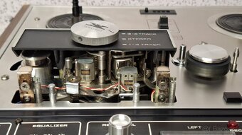 REEL TO REEL / AKAI X-201D / C-F 3 HEAD 3 MOTOR AUTO REVERSE - 9