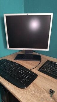 Predám PC zostavu Asus, HP monitor a Logitech klávesnica. - 9