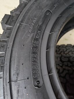 245/70 R16 zimné , 235/75 R15 track 2000 - 9