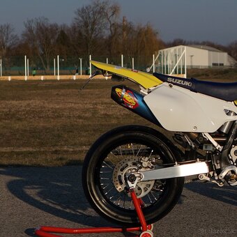 Suzuki DRZ 400 SM - 9