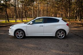 Alfa Romeo Giulietta 1.4 T MultiAir Distinctive - 9