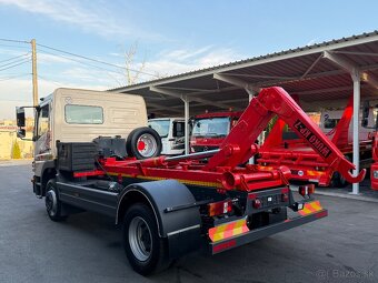 MERCEDES-BENZ ATEGO 1318 HÁKOVÝ NOSIČ KONTAJNEROV - 9