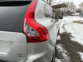 Volvo XC60 D5 AWD AT - 9