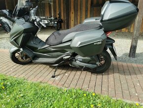 Držáky kufru Shad Sh23 na Honda Forza 125 300 350 - 9