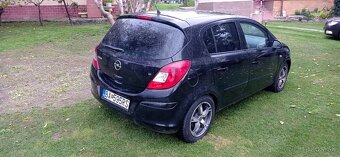 Opel Corsa D 1.2 benzín - 9