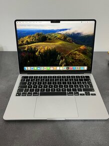 MacBook AIR M2 Silver Záruka 99% batéria - 9