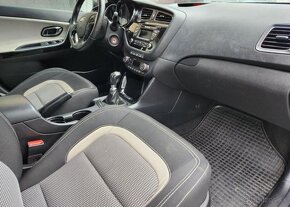 Kia Cee´d 1.6-TOP STAV -VÝBAVA-SERVIS - 9