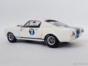 1:18 - Ford Shelby GT350 #7 / Stirling Moss - ACME - 1:18 - 9