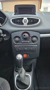 Renault Clio III - 9