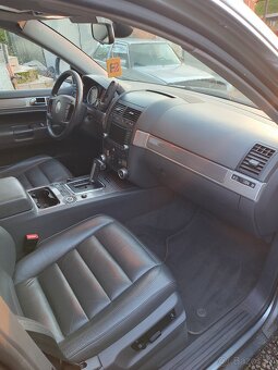 Predám vw Touareg 3.0 TDI 165kw automat - 9