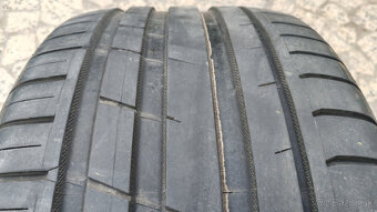 Letné pneu 275/40 ZR20 + 315/35 R20 --- NOKIAN - 9