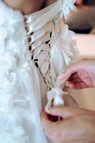 Rozprávkové svadobné šaty vo farbe IVORY - 9