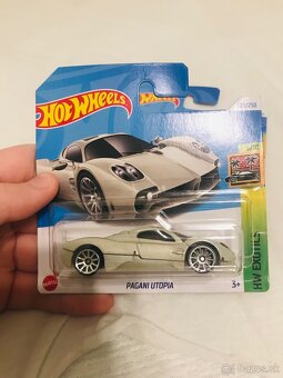 Hot Wheels/ Matchbox - 9