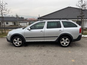 ŠKODA OCTAVIA 2 SCOUT - 9