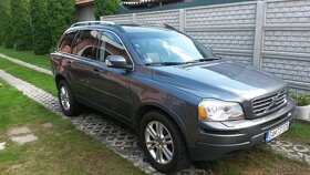 Volvo XC 90 - 9