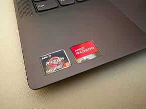 Lenovo IdeaPad 5 / Ryzen 5 5500U / 8GB RAM / 256GB SSD / 14" - 9