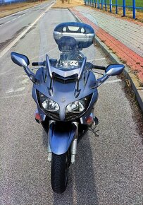 YAMAHA FJR 1300 - 9